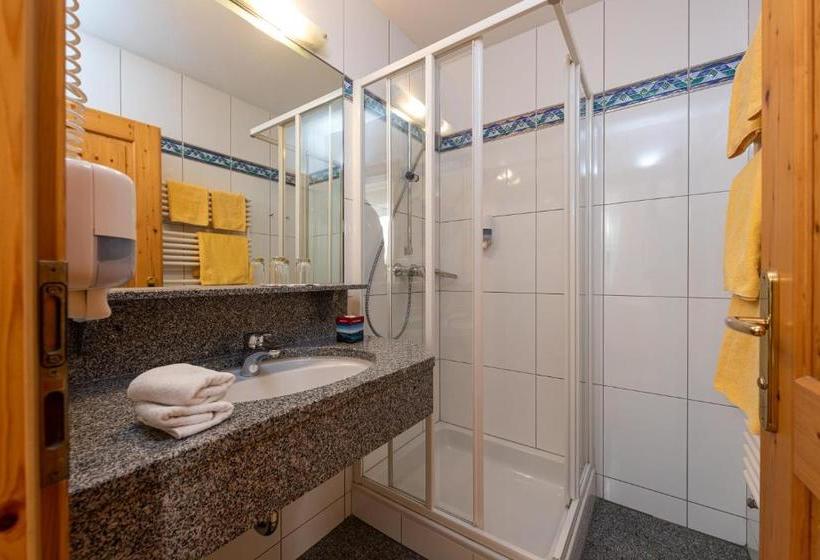 膳宿费 & Landgasthof Ragginger Attersee