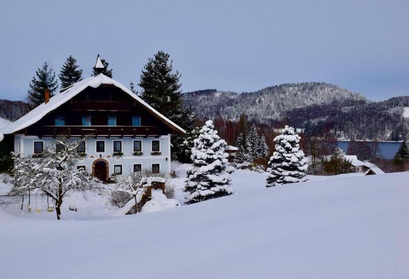 مبيت وإفطار Pension Hohenau