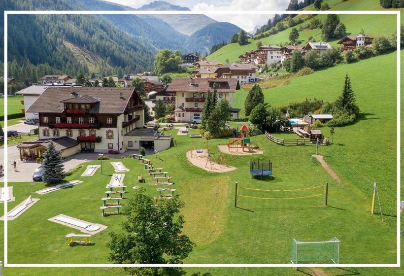 Bed and Breakfast Tyrol Mountain Aparts   Urlaubsresort Hafele