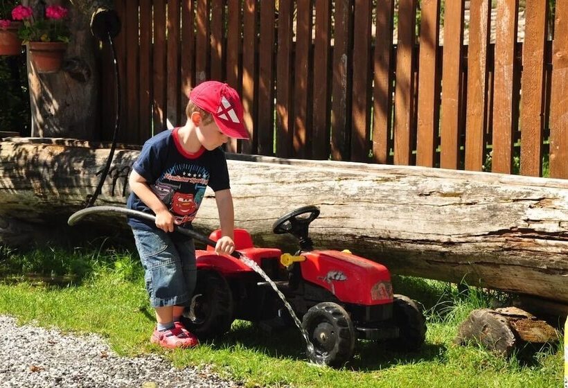 هتل Zittrauerhof   Urlaub Am Bauernhof Gastein