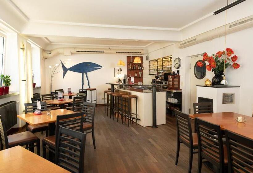 هتل Liebeteggerklagenfurt