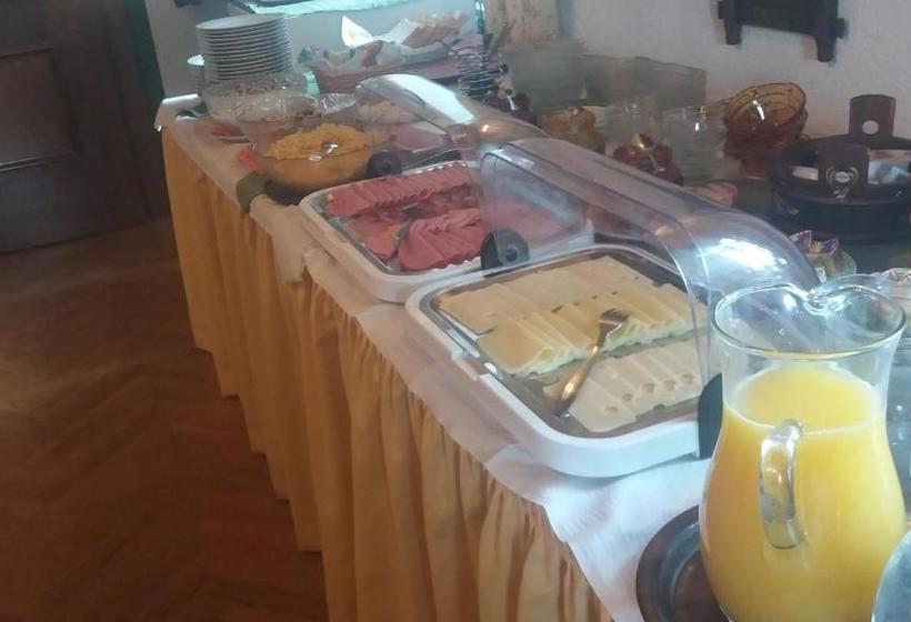 בית מלון כפרי Lindenhof