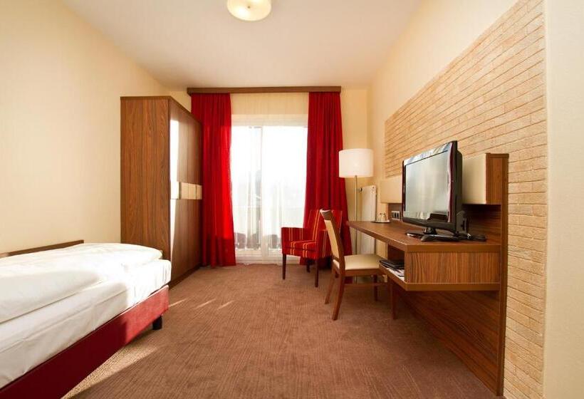 هتل Schönis Land