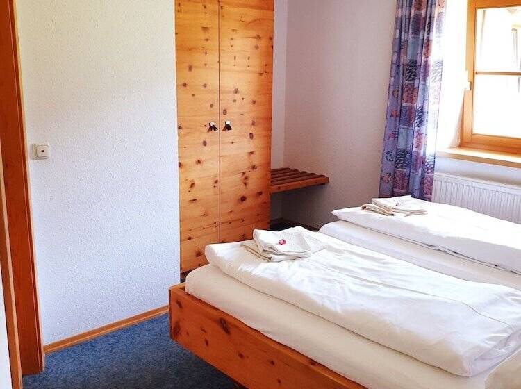 Landhotel Lacknerhof
