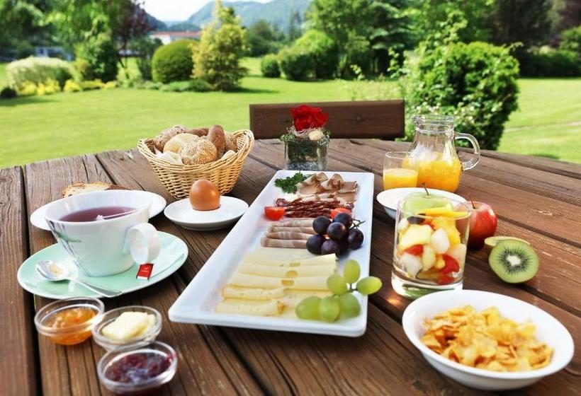 پانسیون Marko