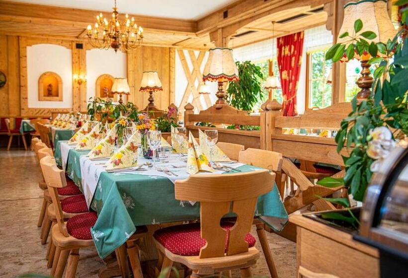 örglwirt Ferienwelt   Hotel Post örglwirt