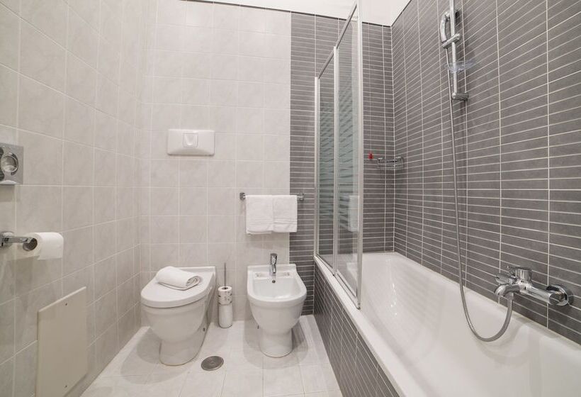 B&b Chiaia 32