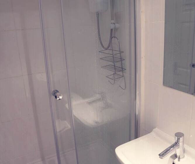 Camden Road Apartments