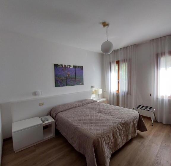 בית מלון כפרי Albergo Alla Pineta
