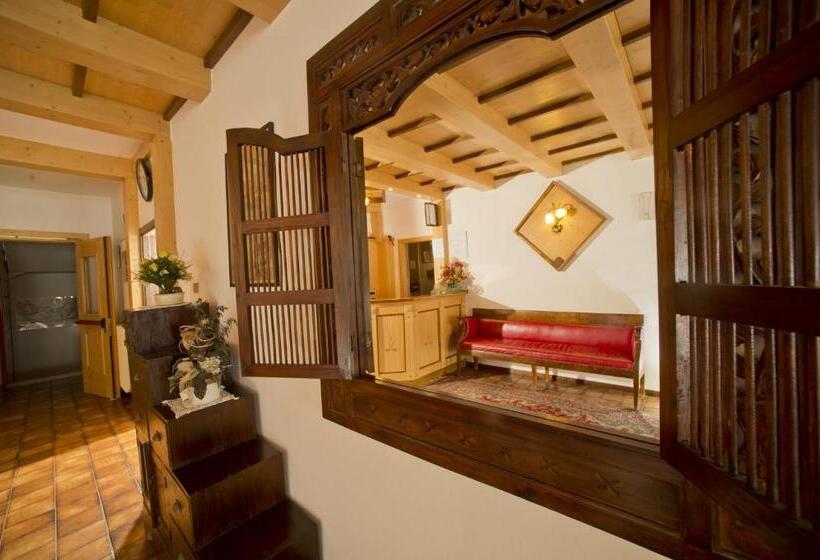فندق Dalla Serra