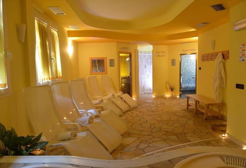 فندق Dalla Serra
