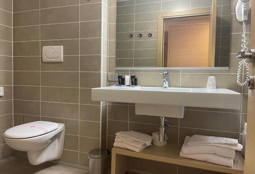 هتل Garda Sporting Club