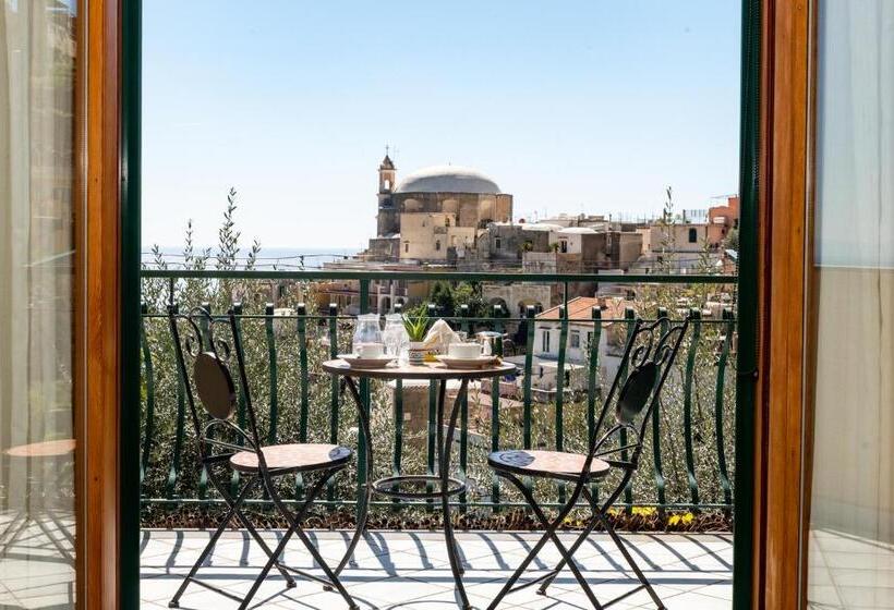 هتل Le Nereidi B&b