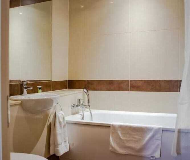 בית מלון כפרי Marylebone Inn