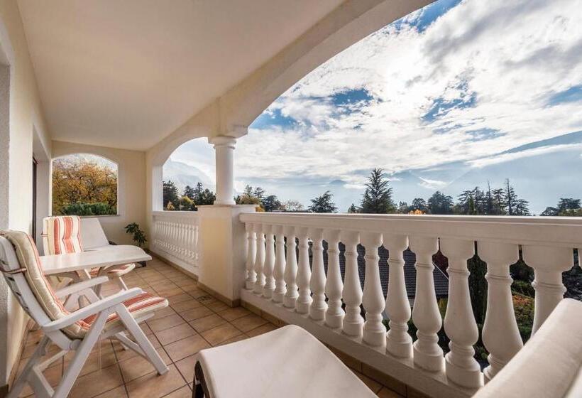 هتل Sonnenburg