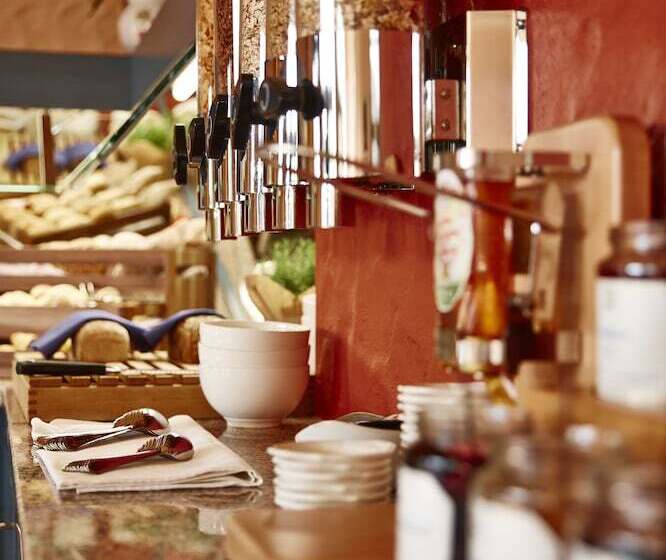 בית מלון כפרי Und Restaurant Bommersheim