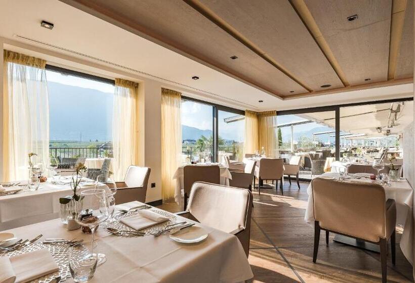 فندق Weinegg Wellviva Resort