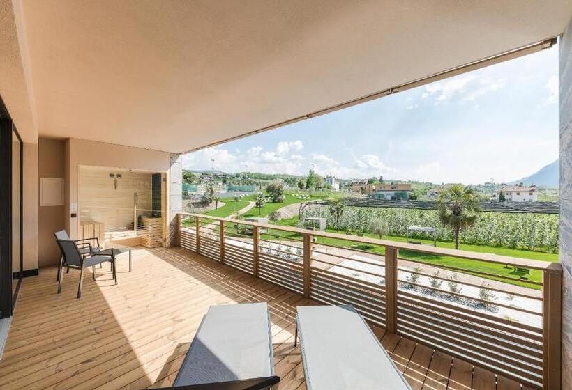 فندق Weinegg Wellviva Resort