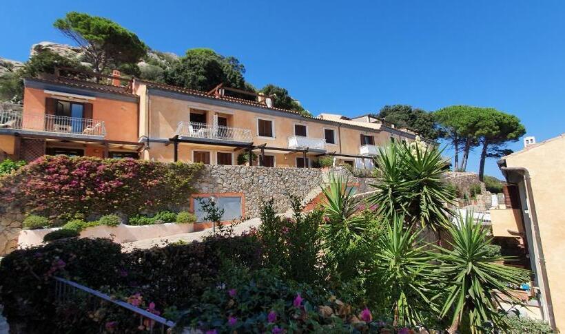 Residence Borgo Punta Villa
