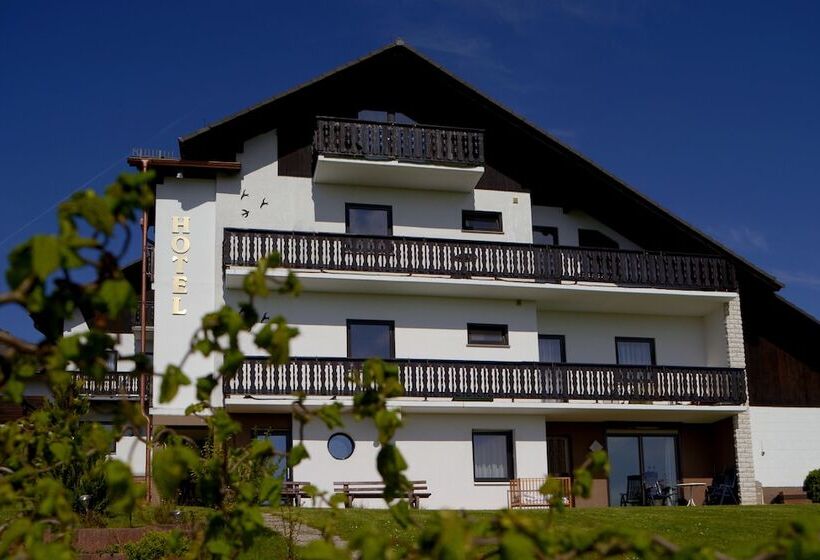 Garni Hotel & Ferienwohnungen Seeschlößchen