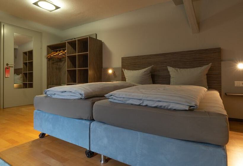 هتل & Restaurant Badischer Hof