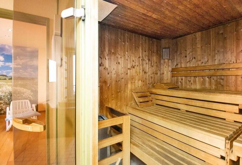 ホテル Tanne Ilmenau