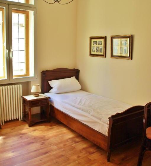 تختخواب و صبحانه Pension Post Rüdesheim