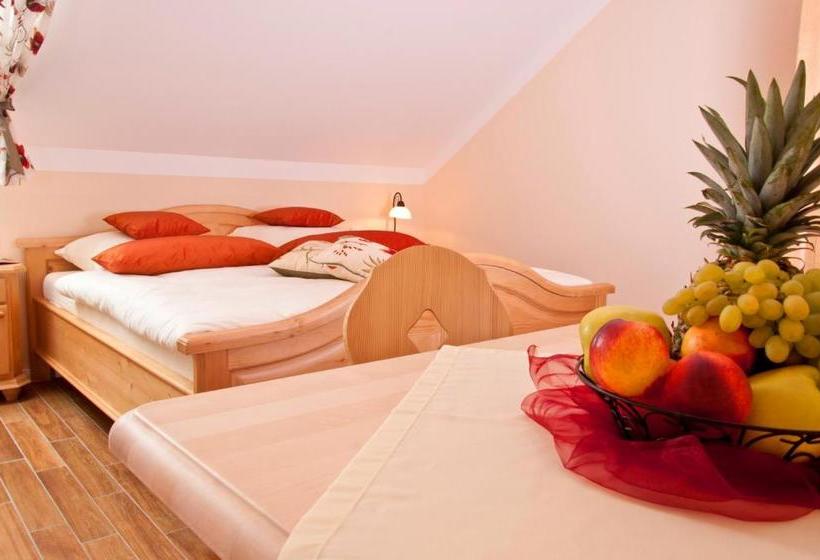 צימר Pension Weindl