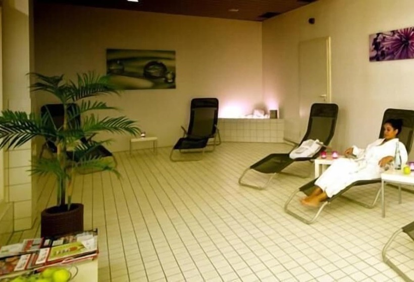 호텔 Ambiente Walldorf