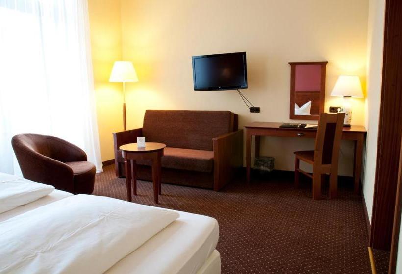 Отель City  Garni