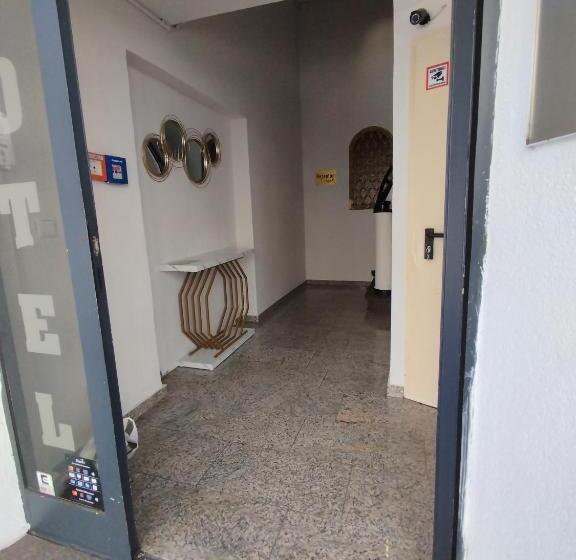 هتل Doerenkamp Self Check In