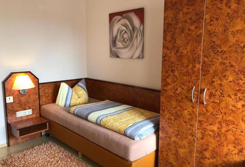 فندق Garni Tonburg