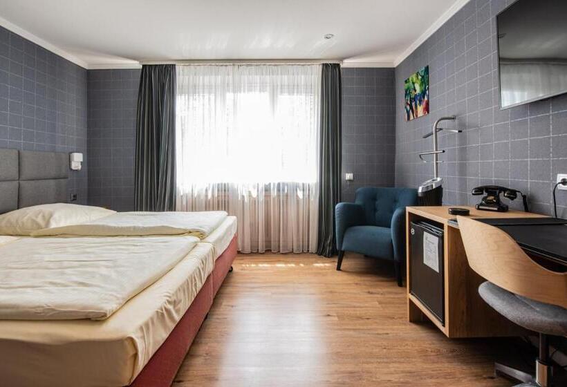 هتل Kurfürstenhof