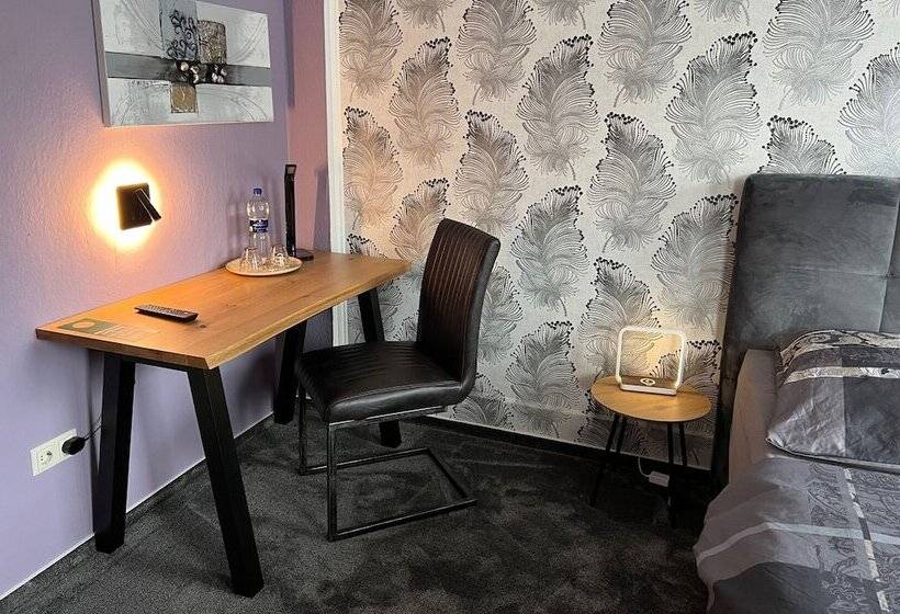 فندق Pension Am Thermalbad