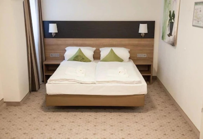 בית מלון כפרי & Restaurant Schwarzes Kreuz