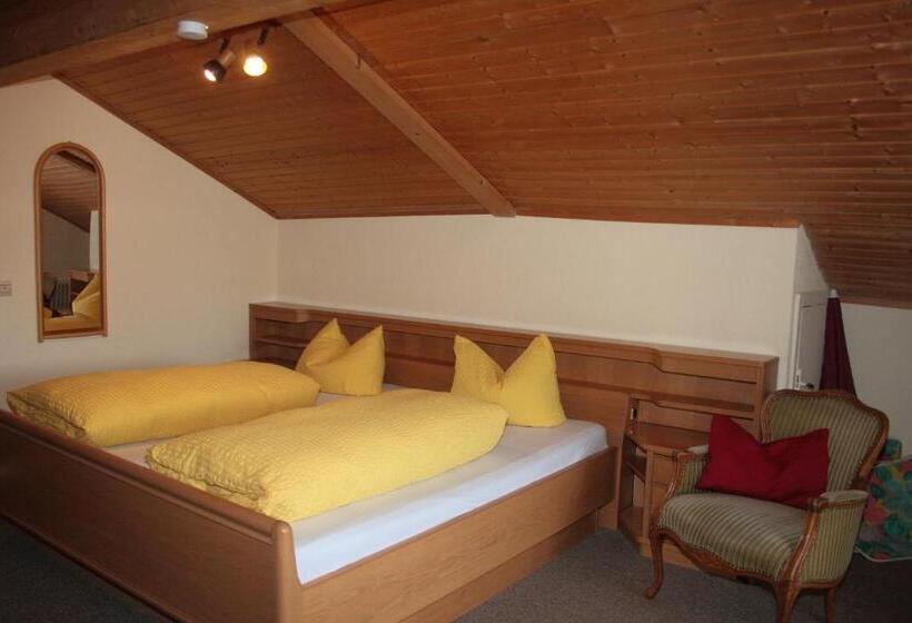 فندق Schwarzwald Gasthof Hirsch