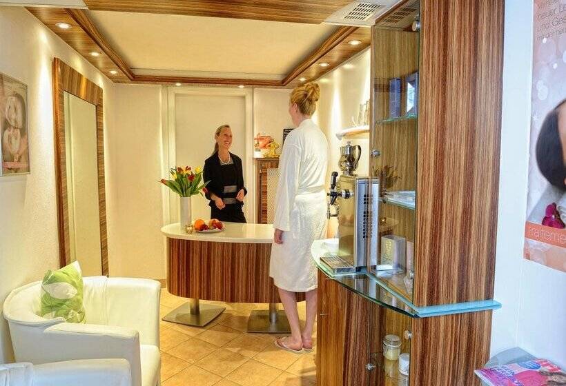 Wellnesshotel Rothfuss Mit Spa Und 2 Schwimmbädern