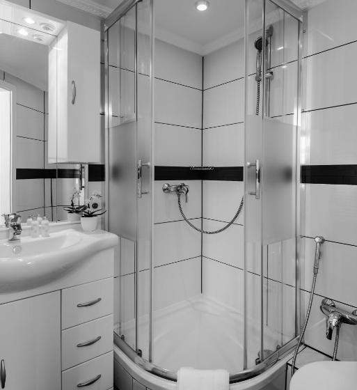 هتل Barbarossa Classic