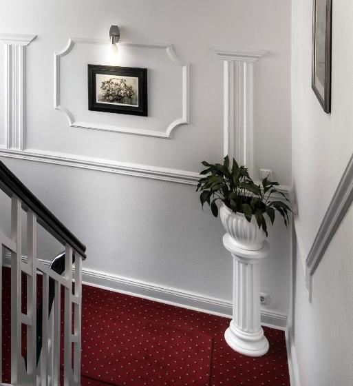 هتل Barbarossa Classic