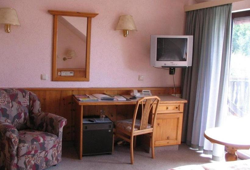 ホテル Barbarossa Garni Bei Hanau