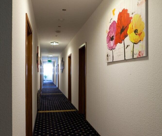 בית מלון כפרי Deutscher Hof