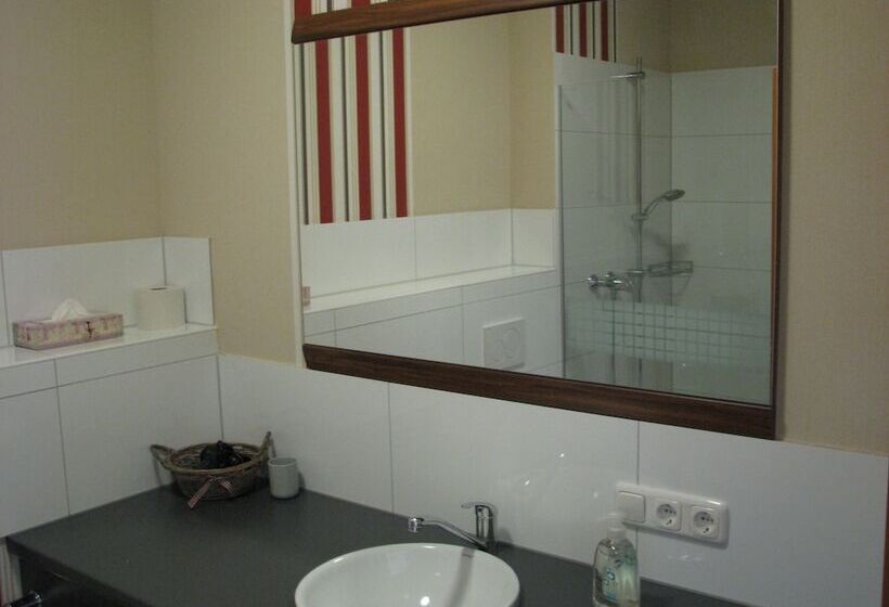 בית מלון כפרי Deutscher Hof