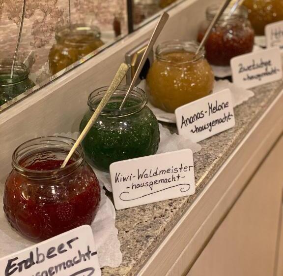 هتل Garni Fürst Von Waldeck