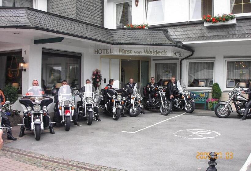 هتل Garni Fürst Von Waldeck