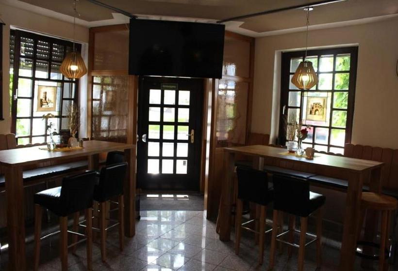 فندق Gz  Airport Köln Bonn