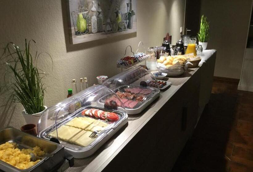 فندق Landhaus Thome