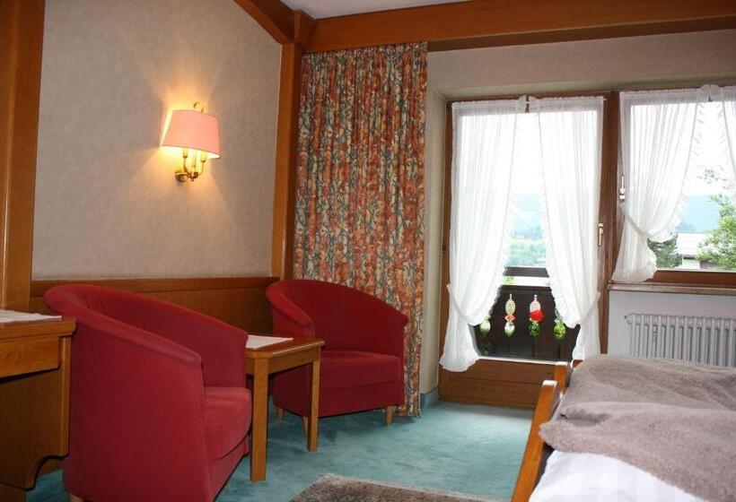 پانسیون Gasthof Adler
