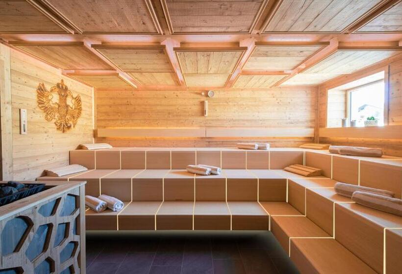 פנסיון Wellness Hotel Adler