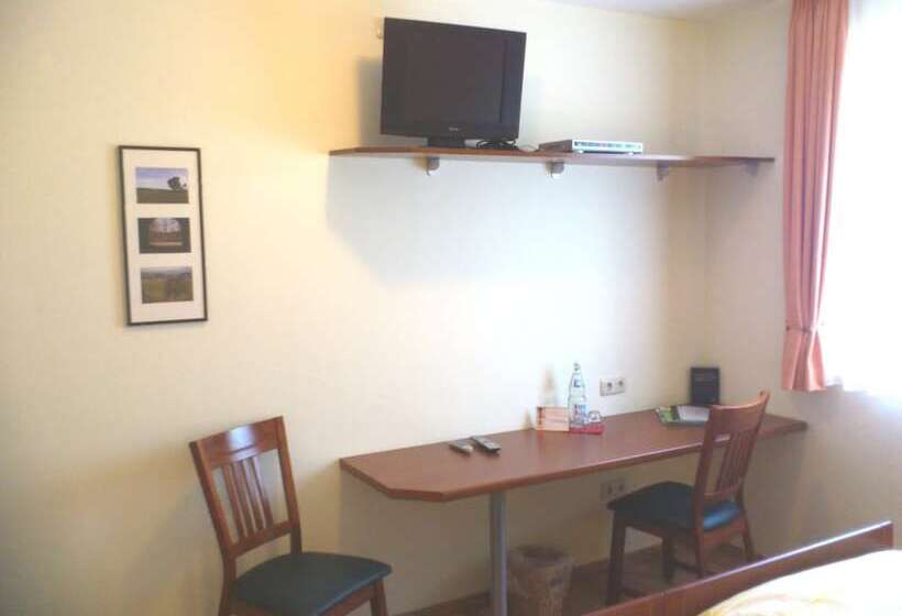 مبيت وإفطار Eifel   Pension