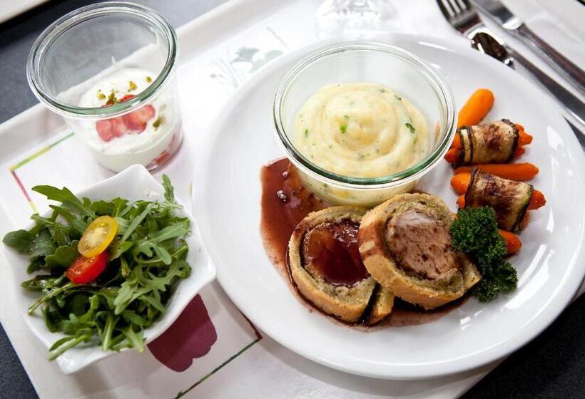 ホテル Jugendherberge Köln Deutz